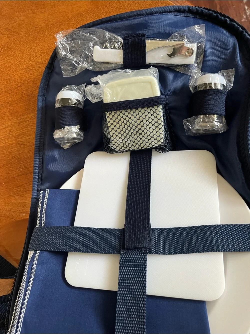 ๐ Picnic Backpack ๐ - Picture 8 of 8